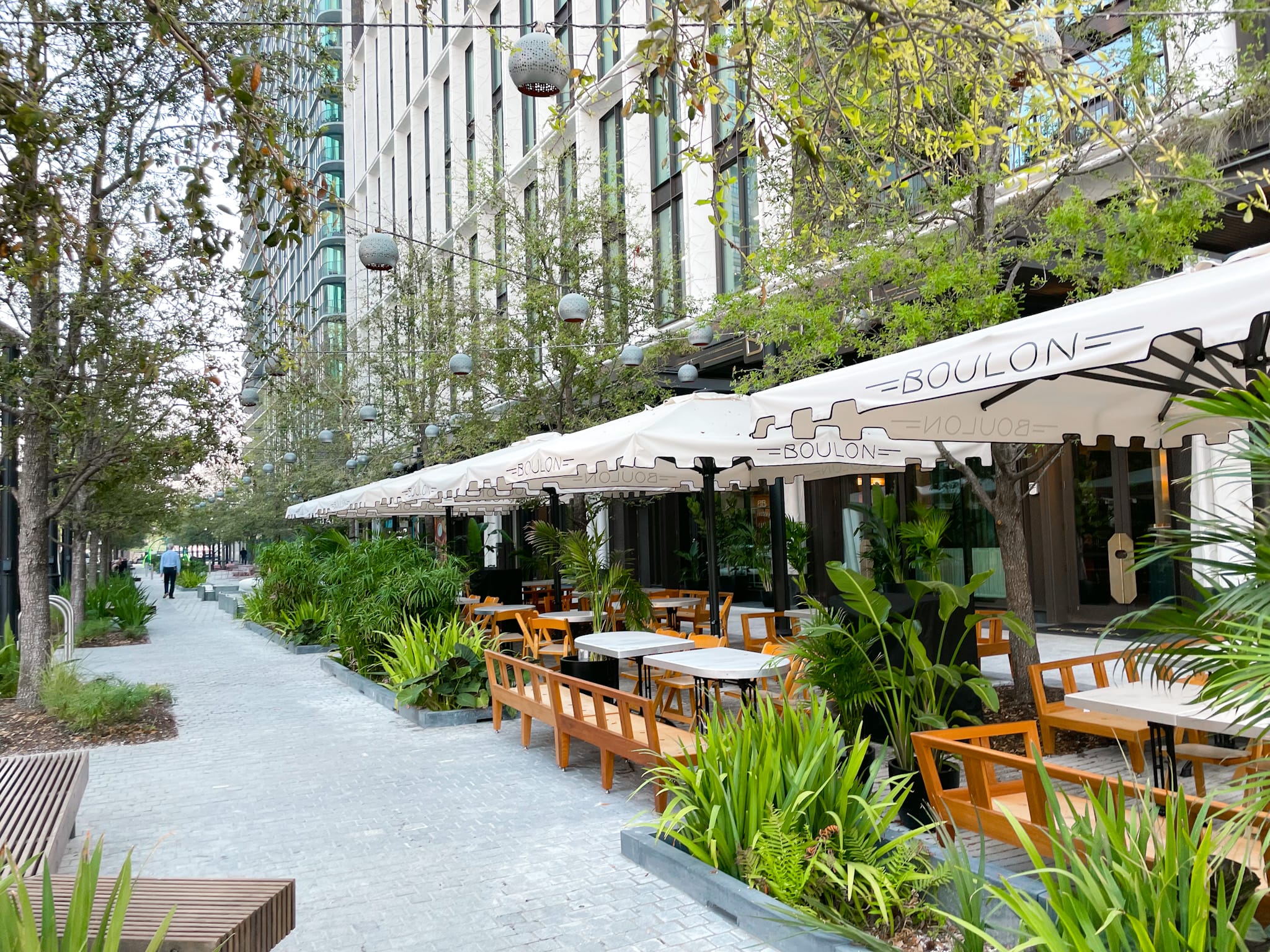 restaurants with outdoor seating | boulon