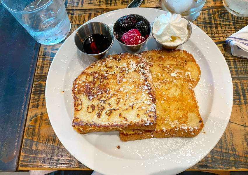 8 Bottomless Mimosas in St. Pete You Should Try This Weekend