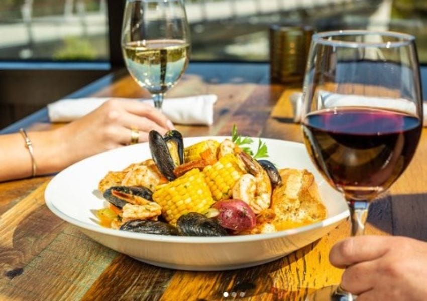 30+ Best Restaurants in Tampa Bay That You Need to Try