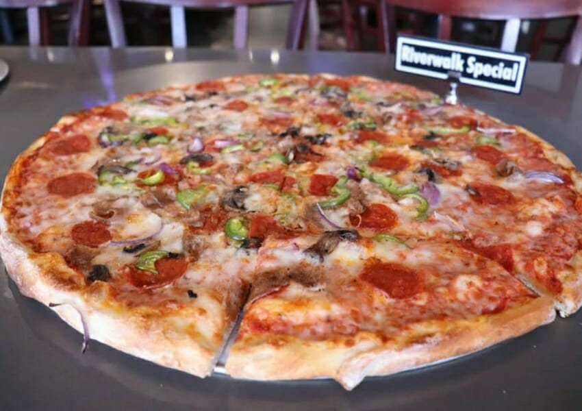 Dog Friendly Restaurants in Sanford to Enjoy with your Furry Friend