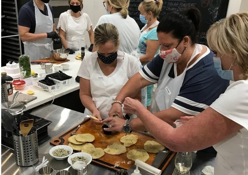 9 Fun and Unique Cooking Classes in Tampa Bay