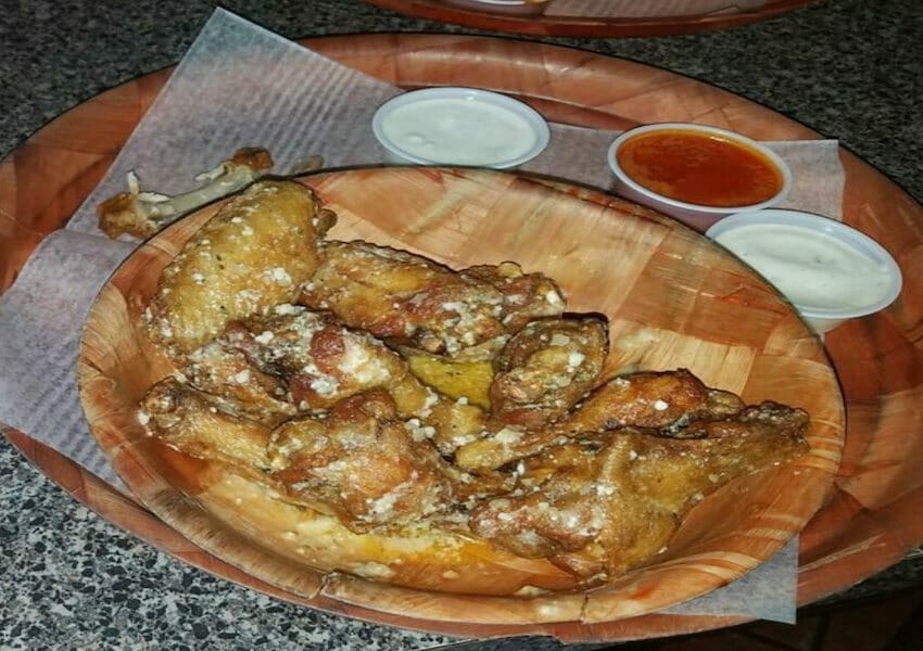 12 Spots for the Best Wings in Orlando You Have to Try