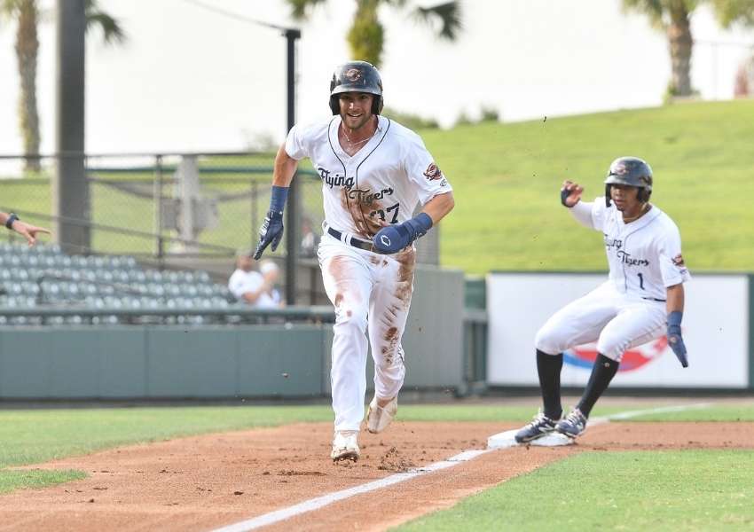 Tampa Tarpons players show interest in minor league baseball