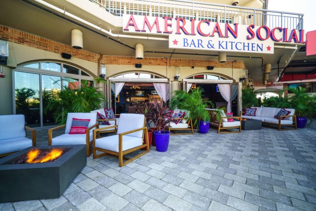 Restaurants in Downtown Tampa: American Social