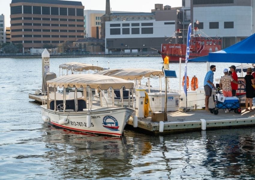 Date ideas in Downtown Tampa: eBoats