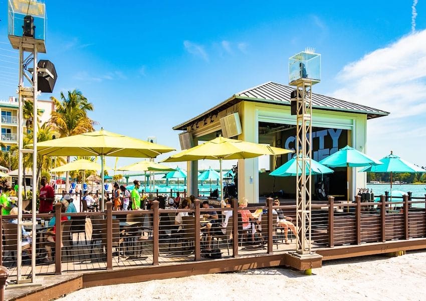 16 Must-Visit Beach Bars & Restaurants in Tampa Bay