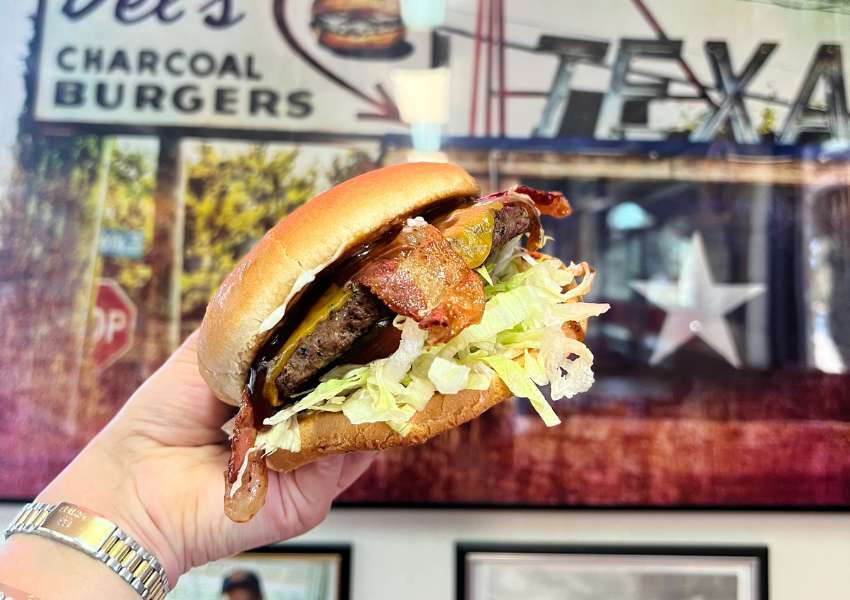 The 6+ Best Burgers in Dallas UNATION