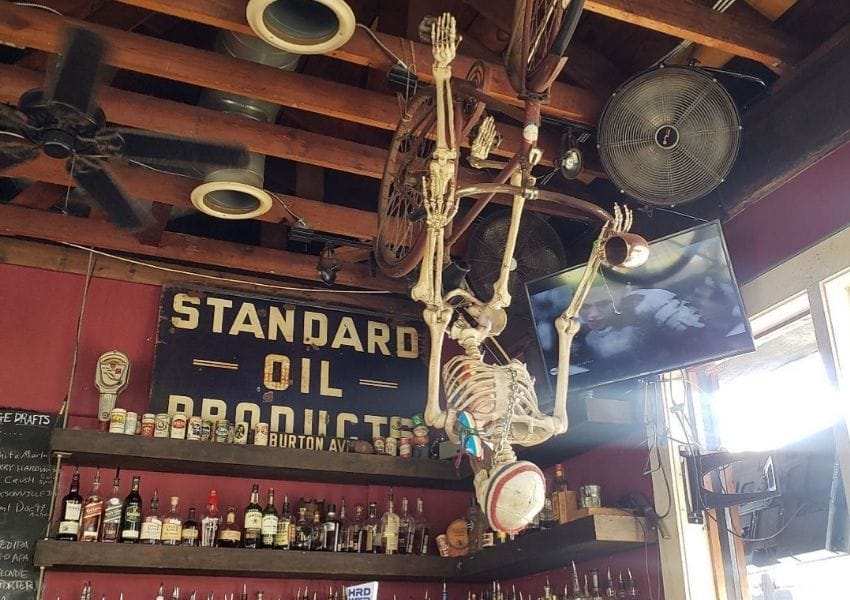 10+ of the Best Bars in Jacksonville for Bar Hopping UNATION