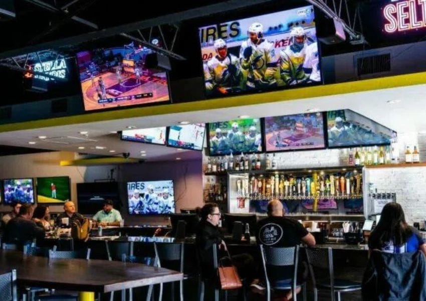 Sports Bars in Tampa Ducky's