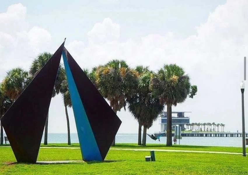 outdoor parks in downtown st. pete