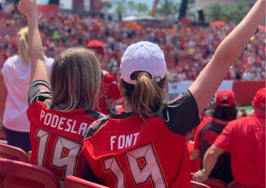 Homegating for the Holidays: A Bucs fan guide to watch parties - Bucs Nation