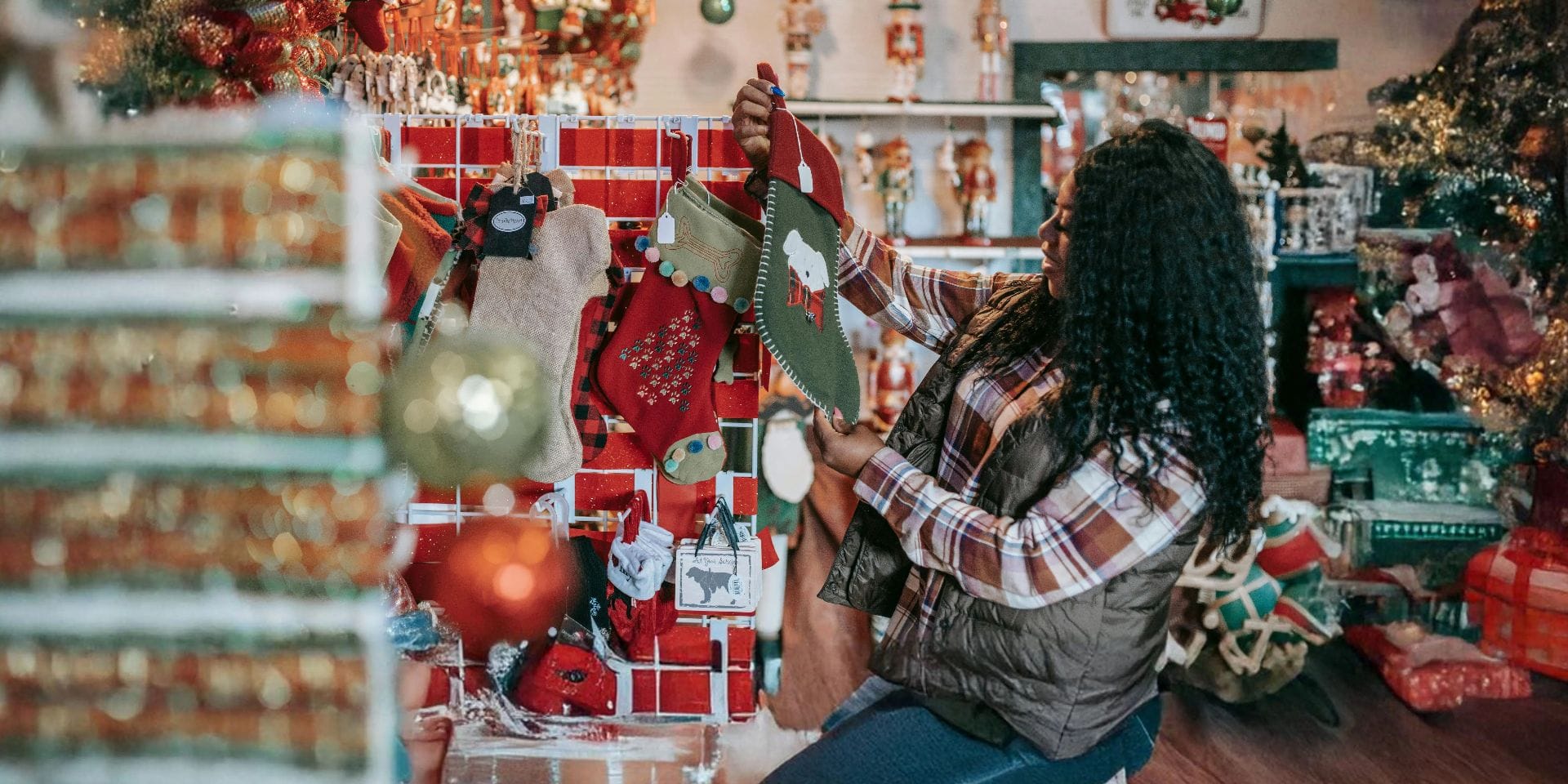 Shop for holiday gifts  image 1